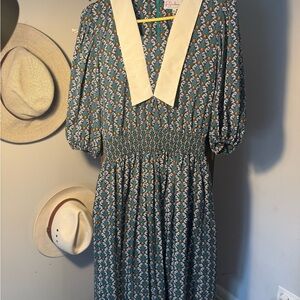 Vintage Floral Long Sleeve Dress with Cream Collar